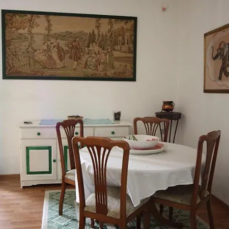 Sleeps 6 Pool Air Con Wifi Villa