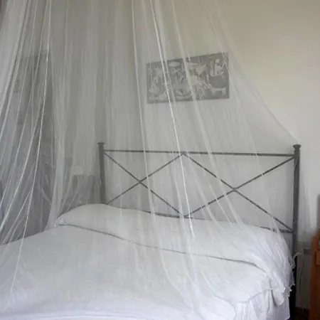 Villa Sleeps 6 Pool Air Con Wifi Pula