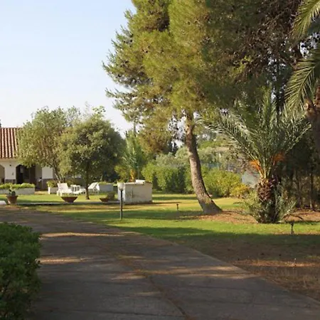 Villa Sleeps 6 Pool Air Con Wifi